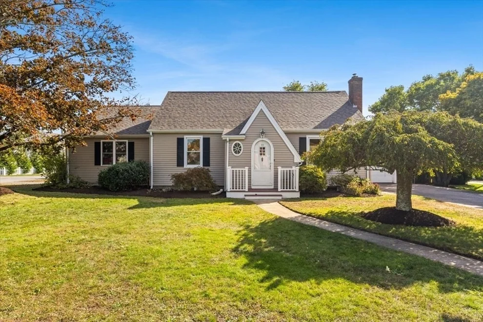 Unit for sale at 52 Garfield St, Acushnet, MA 02743