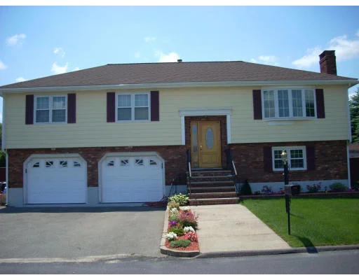 Unit for sale at 19 Citation Ave, Stoneham, MA 02180