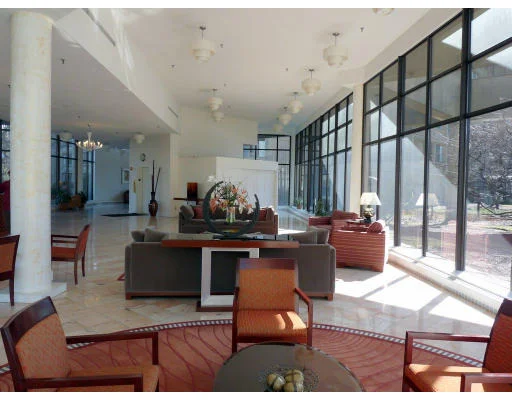 Unit for sale at 250 Hammond Pond Pkwy, Newton, MA 02467