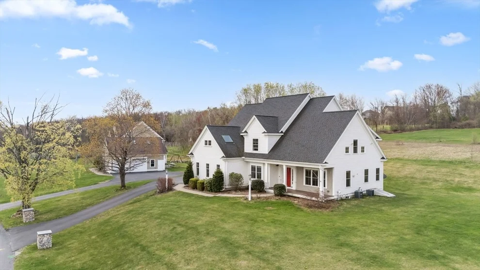 Unit for sale at 596 South St, Shrewsbury, MA 01545