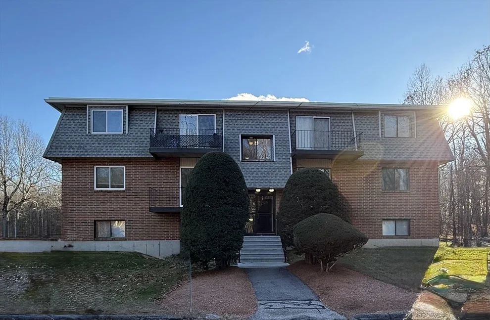 Unit for sale at 176 Maple Ave, Rutland, MA 01543