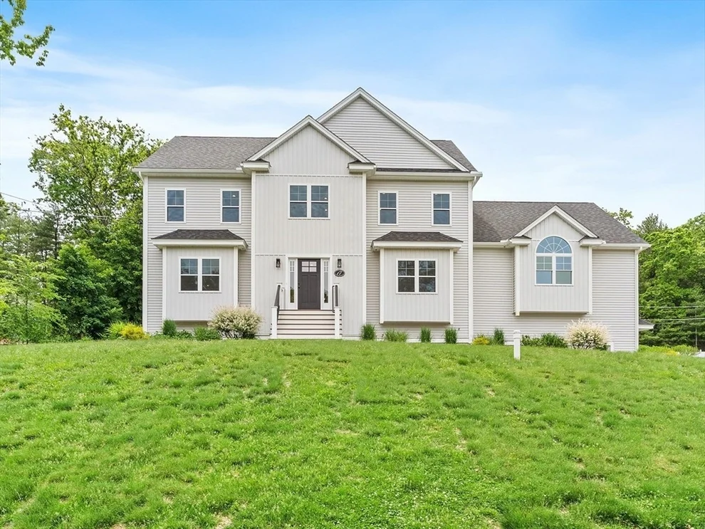 Unit for sale at 17 Grand St, Wilmington, MA 01887