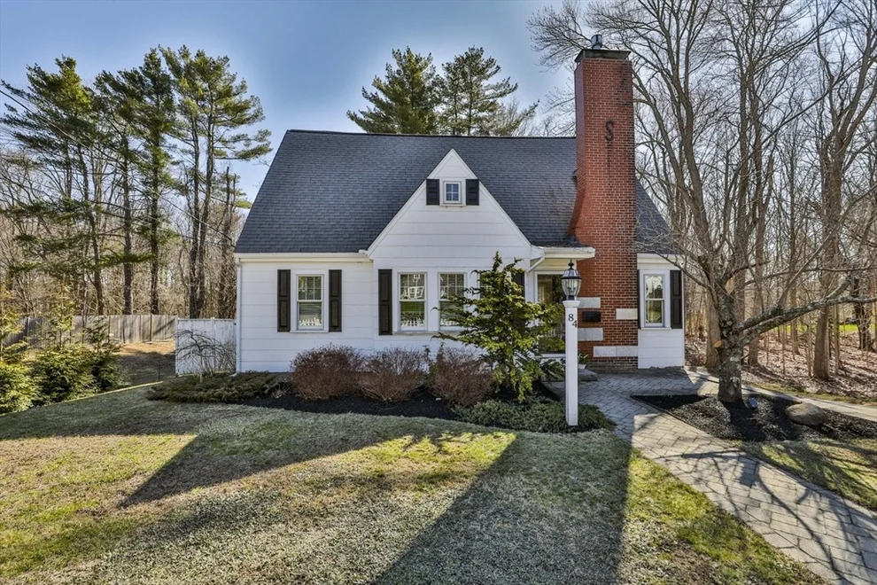 Unit for sale at 84 Central St, Georgetown, MA 01833