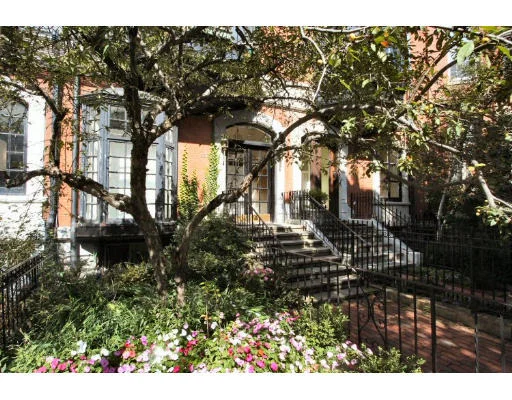 Unit for sale at 227 Marlborough St, Boston, MA 02116