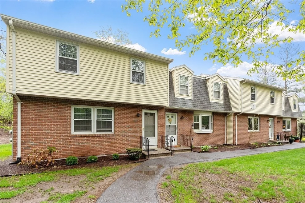 Unit for sale at 4 Nichols St, Holden, MA 01522