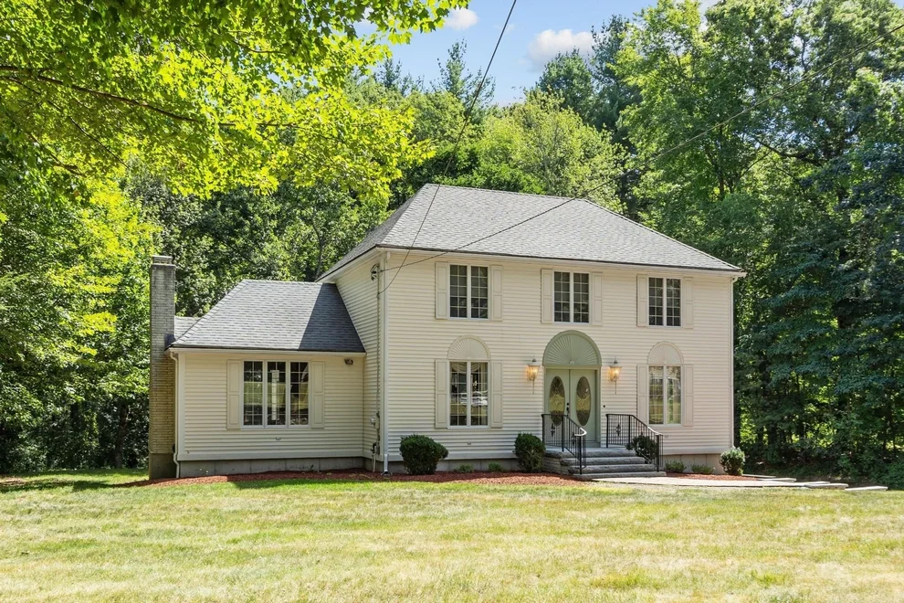 Unit for sale at 10 Zeus Drive, Chelmsford, MA 01824