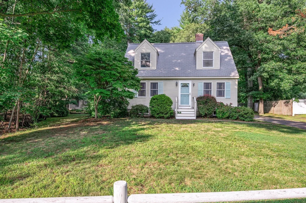 Unit for sale at 186 South Rd, Bedford, MA 01730