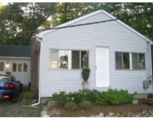 Unit for sale at 14 Poplar Terrace, North Reading, MA 01864