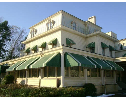 Unit for sale at 684 State St, Springfield, MA 01109