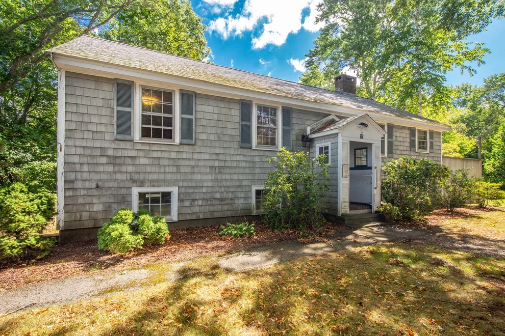Unit for sale at 20 Tyler Rd, Beverly, MA 01915