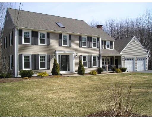 Unit for sale at 23 Cargill Road, Cumberland, RI 02864