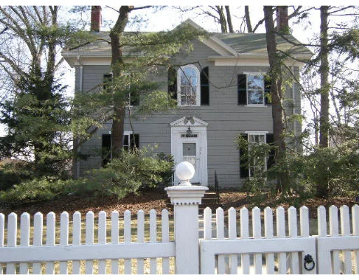 Unit for sale at 376 Newtonville Ave, Newton, MA 02460