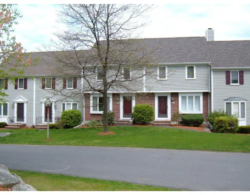 Unit for sale at 3904 Woodbridge Rd, Peabody, MA 01960