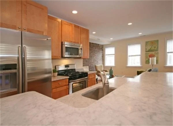 Unit for sale at 315 West 3rd, Boston, MA 02127