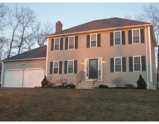 Unit for sale at 25 Legion Dr, Plainville, MA 02762