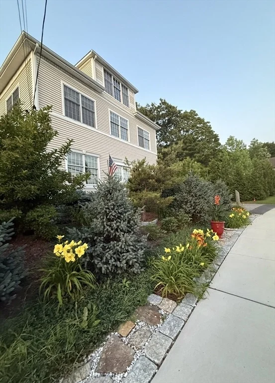 Unit for sale at 297 Providence Rd, Grafton, MA 01560