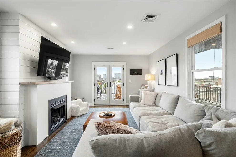 Unit for sale at 270 Bunker Hill St, Boston, MA 02129