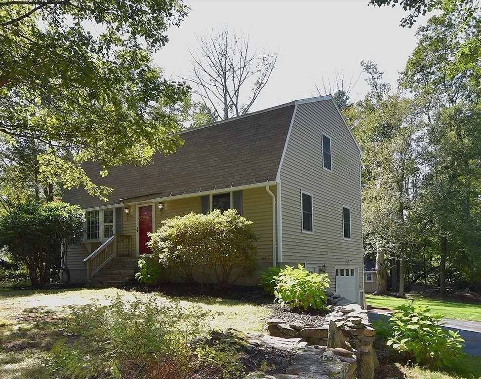 Unit for sale at 331 Cooper Rd, Northbridge, MA 01534