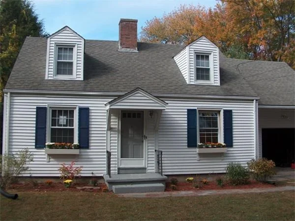 Unit for sale at 70 Mayflower Rd, Springfield, MA 01118