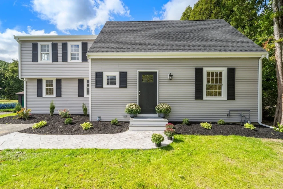 Unit for sale at 547 Turnpike St, Easton, MA 02375