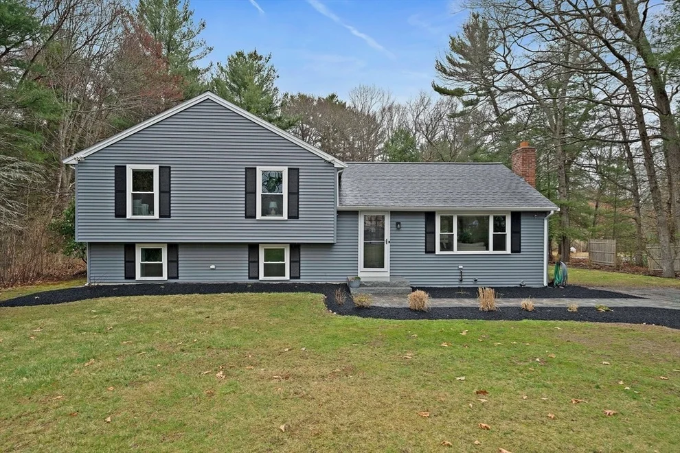 Unit for sale at 7 Birchwood Rd, Hanover, MA 02339