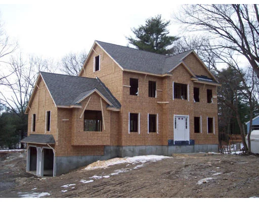 Unit for sale at 33 Oak St, Billerica, MA 01862