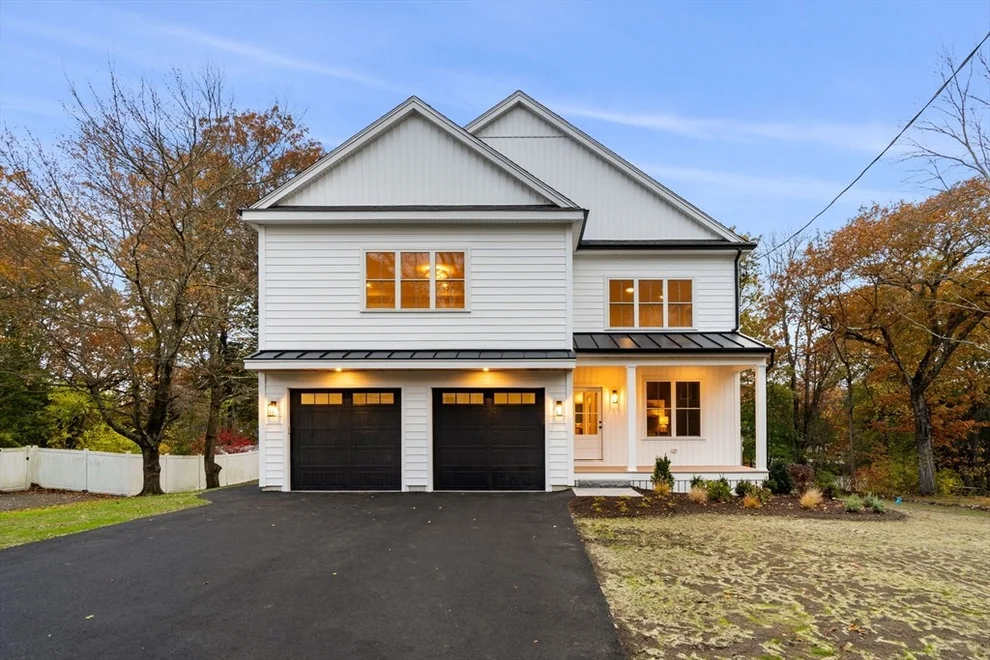 Unit for sale at 28 Martin Road, Reading, MA 01867