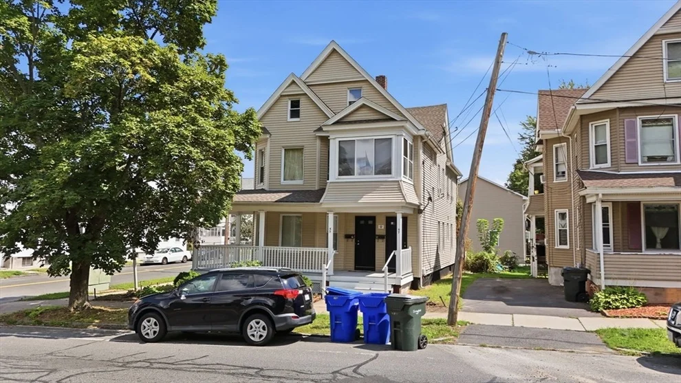Unit for sale at 55-57 Oak St, Springfield, MA 01151
