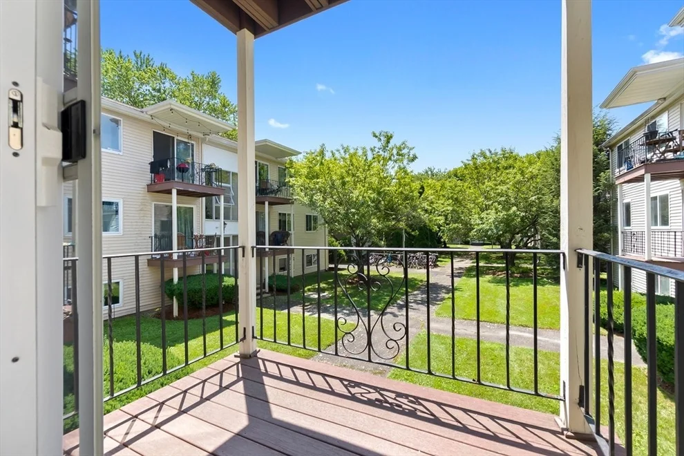 Unit for sale at 16 Appleton Park, Ipswich, MA 01938
