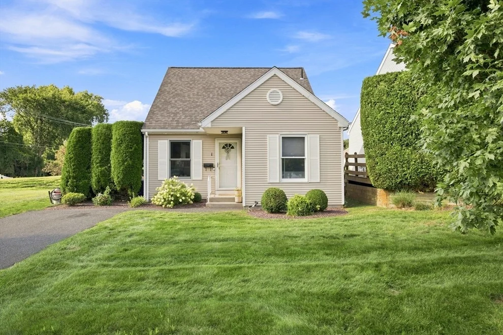 Unit for sale at 1 Alvord Pl, South Hadley, MA 01075