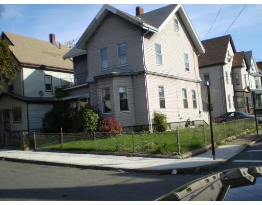 Unit for sale at 29 Argyle, Everett, MA 02149
