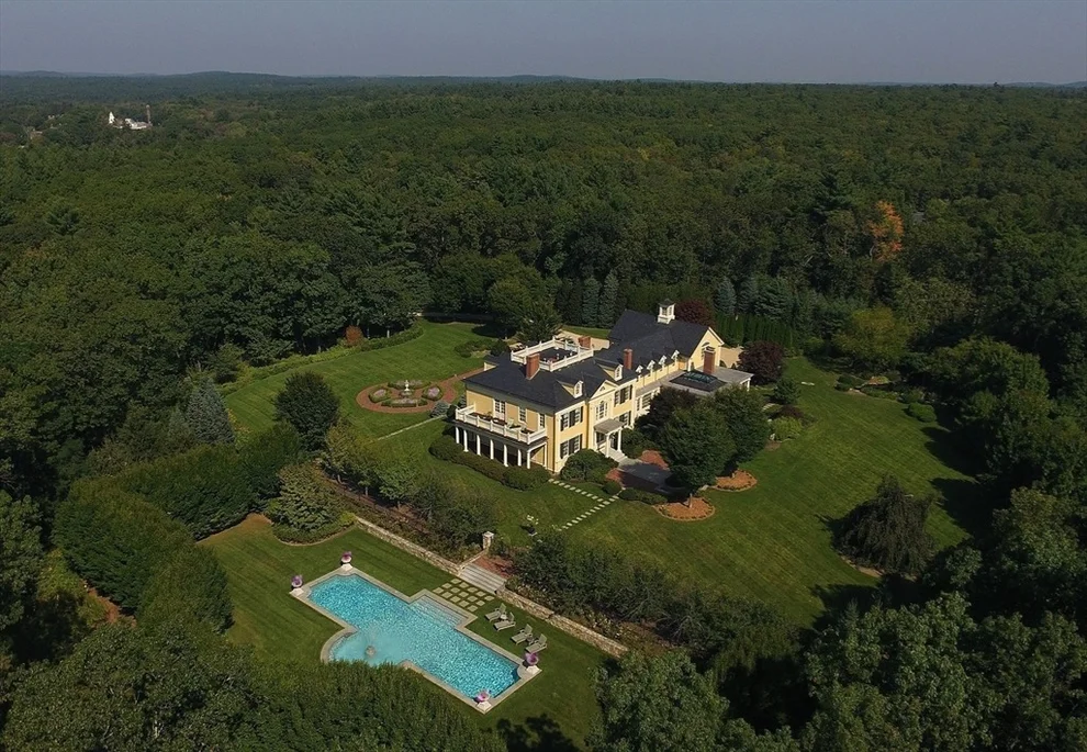 Unit for sale at 495 Hugh Cargill Rd, Concord, MA 01742