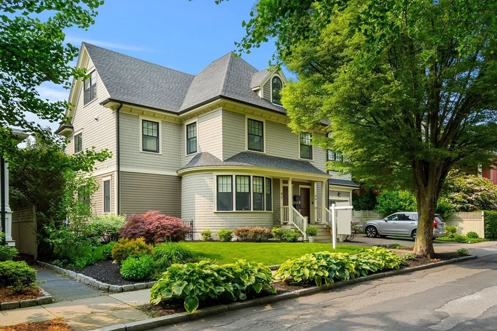 Unit for sale at 42 Coolidge St, Brookline, MA 02446