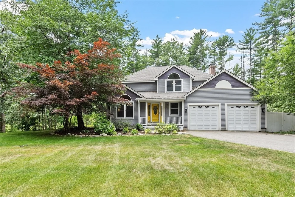 Unit for sale at 4 Linwood Lane, Dunstable, MA 01827