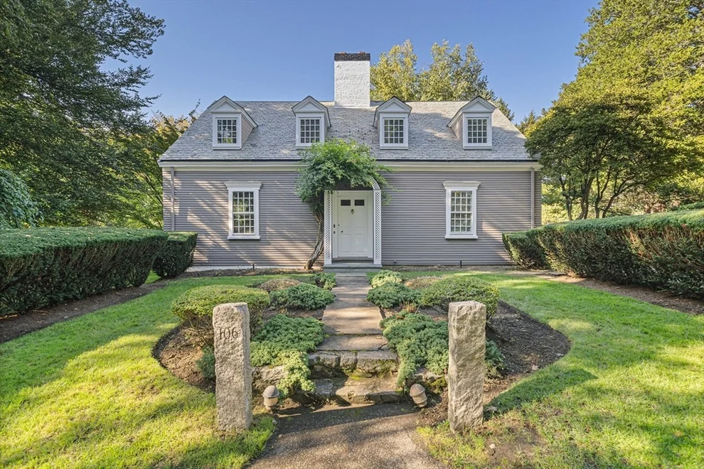 Unit for sale at 106 Farlow Road, Newton, MA 02458