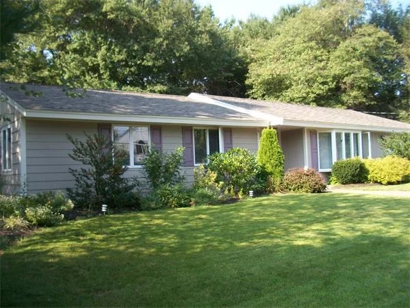 Unit for sale at 8 Normandy Dr, Peabody, MA 01960