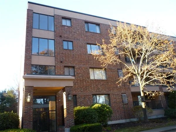 Unit for sale at 9 Ledgewood Way, Peabody, MA 01960