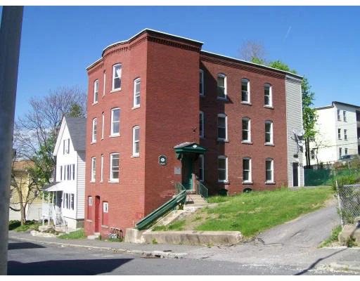 Unit for sale at 85 Bellevue St, Worcester, MA 01610