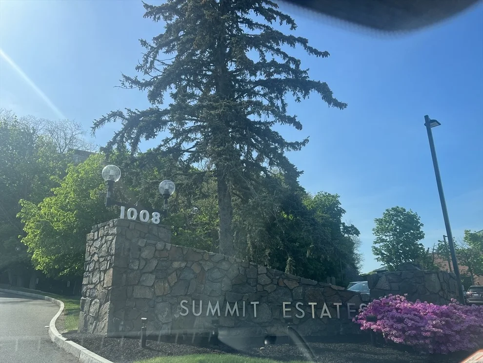 Unit for sale at 1004 Paradise Road, Swampscott, MA 01907