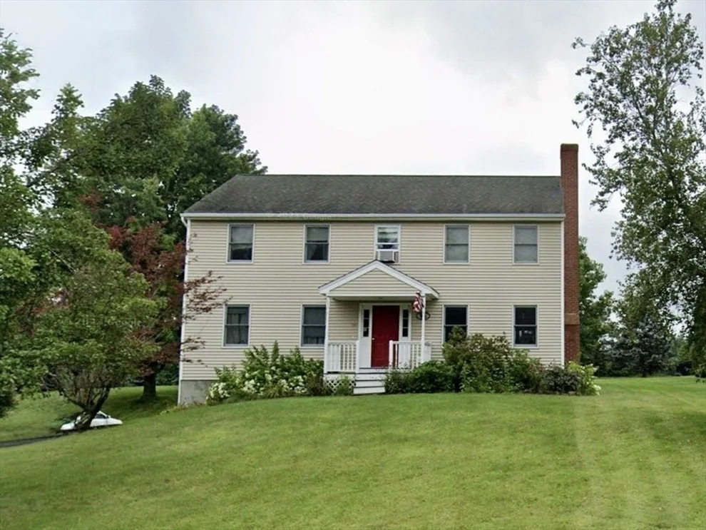 Unit for sale at 111 General Hobbs Rd, Holden, MA 01522