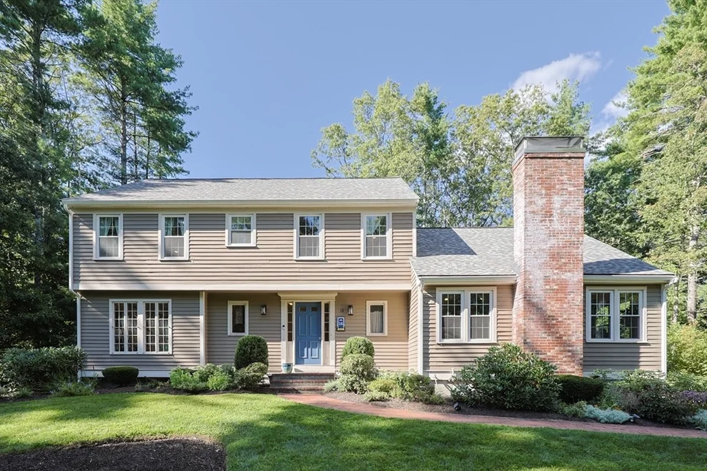 Unit for sale at 16 Meadowbrook Circle, Sudbury, MA 01776