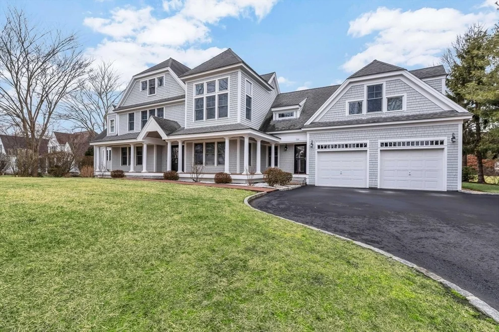 Unit for sale at 326 Willowbend, Mashpee, MA 02649
