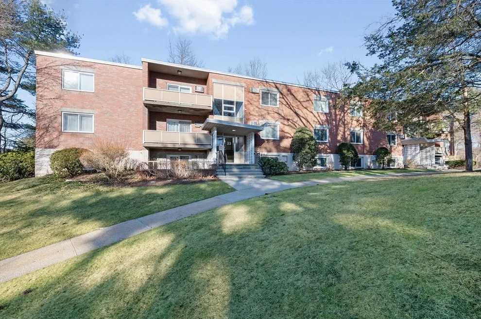 Unit for sale at 33 Jacqueline Rd, Waltham, MA 02452