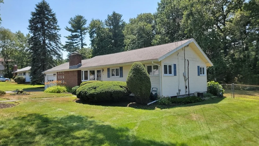 Unit for sale at 4 Anderson St, Peabody, MA 01960