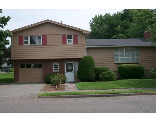Unit for sale at 13 Santry Road, Marblehead, MA 01945