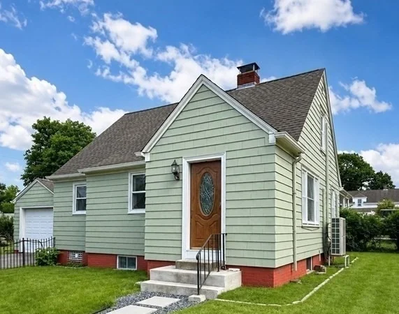 Unit for sale at 67 Mulberry St, Attleboro, MA 02703