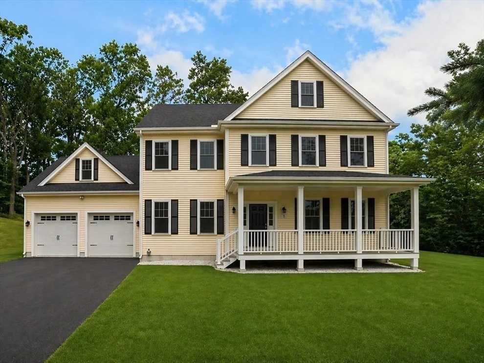 Unit for sale at 3 Hillside Ave, Westford, MA 01886