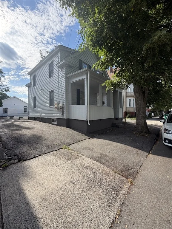 Unit for sale at 70 Robinson St, Lynn, MA 01905