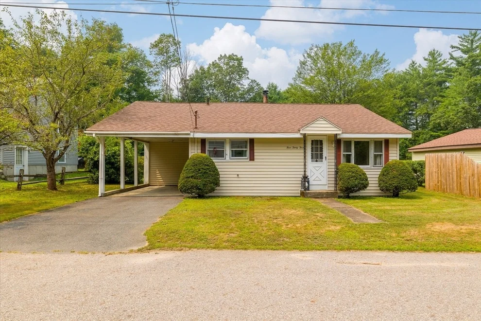 Unit for sale at 433 Harvard Ave, Athol, MA 01331