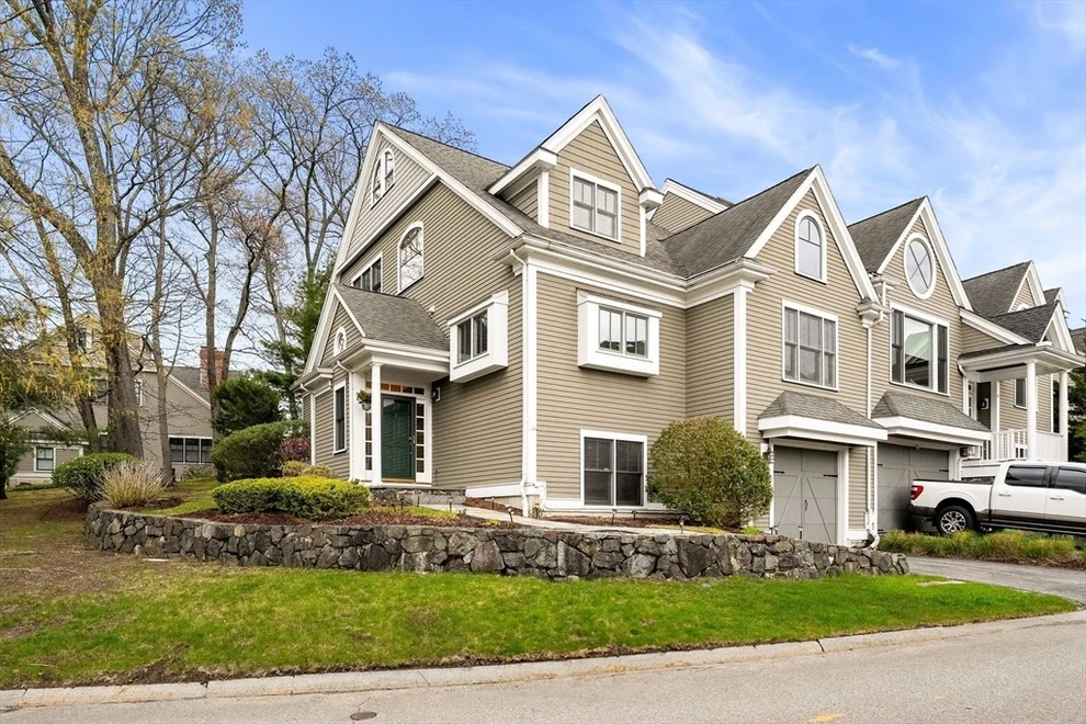 Unit for sale at 127 Johnson Woods Dr, Reading, MA 01867